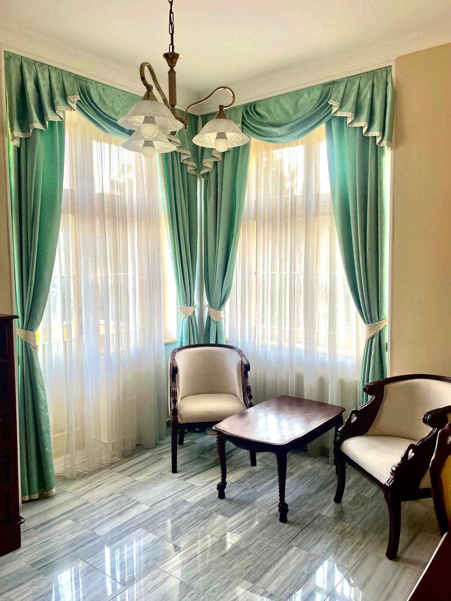 Jíloviště Palace Inn מראה חיצוני תמונה